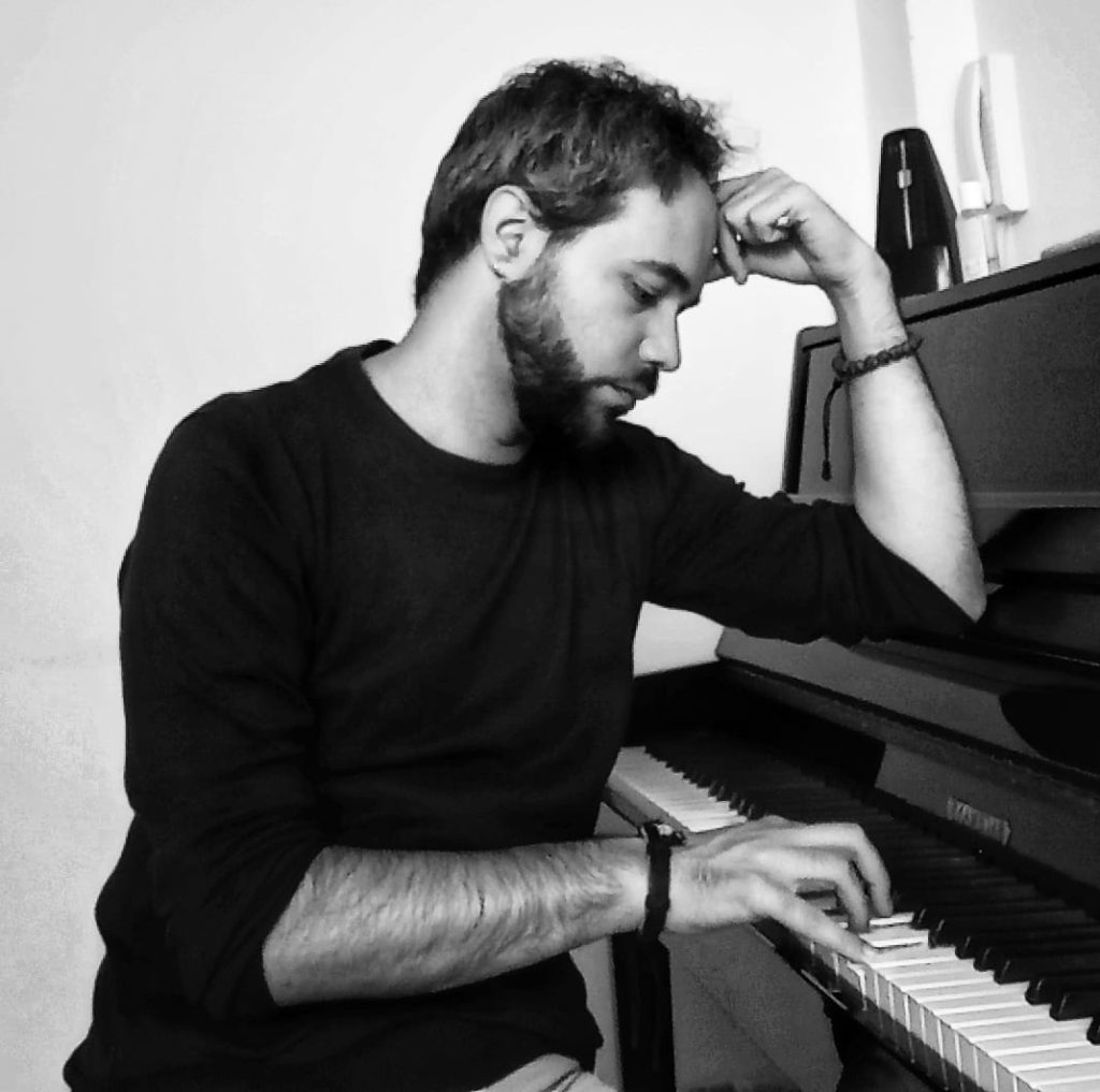 lezioni-pianoforte-moderno-e-composizione-lucca-danilo-sesti