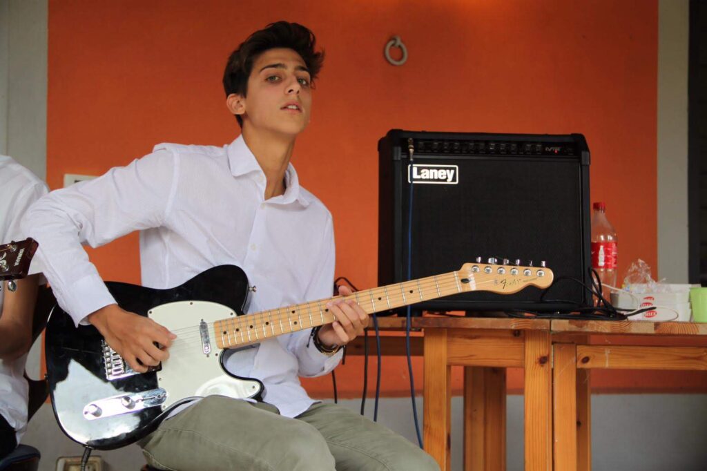 lezioni-chitarra-genova-nicolo-cadamuro-benzi