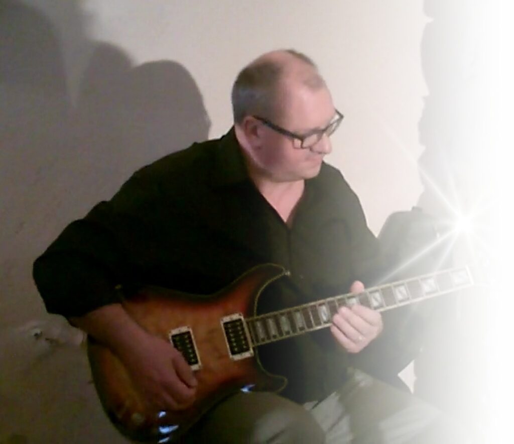 Lezioni chitarra moderna e basso elettrico Dario Gadosa