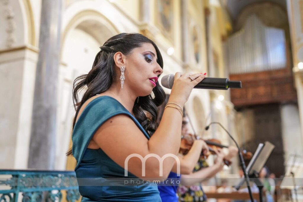 Lezioni di canto pianoforte Bari Ilaria Lacasella