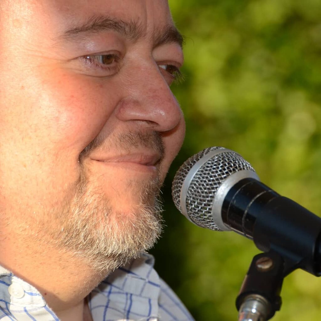 Lezioni canto Livorno Alex Rossena