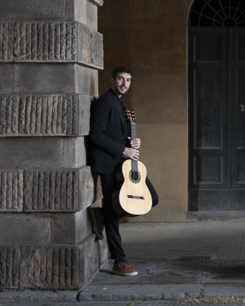 Lezioni chitarra Lucca Matteo Corona