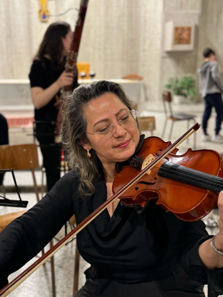 Lezione Pianoforte e Violino Milano - Nelly Arce