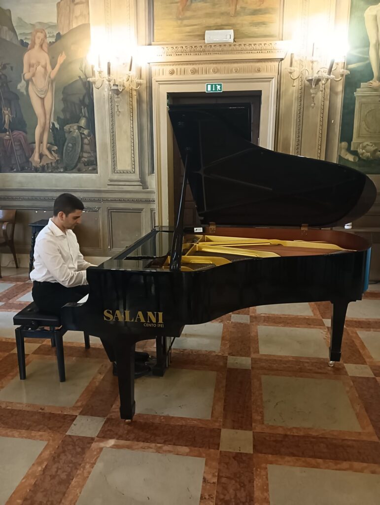 Lezioni pianoforte Cosenza e Rende Giuseppe Monaca